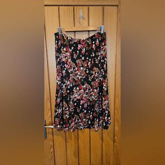 floral flowy midi skirt - Picture 1 of 5